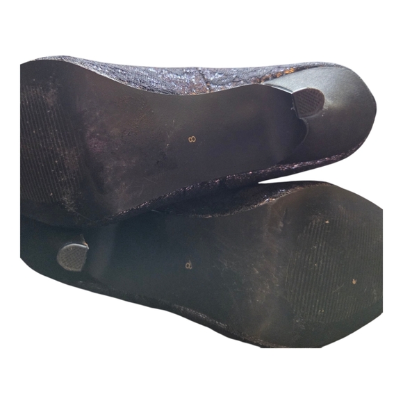 Le Chateau Black Lace Stiletto Heels Size 8 - Picture 5 of 9